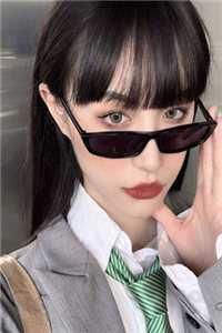 女主角叫景乔